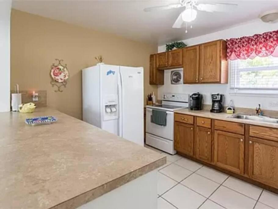 Lovely 1 Bedroom Unit Across From Lido Key Beach Sarasota Exteriör bild